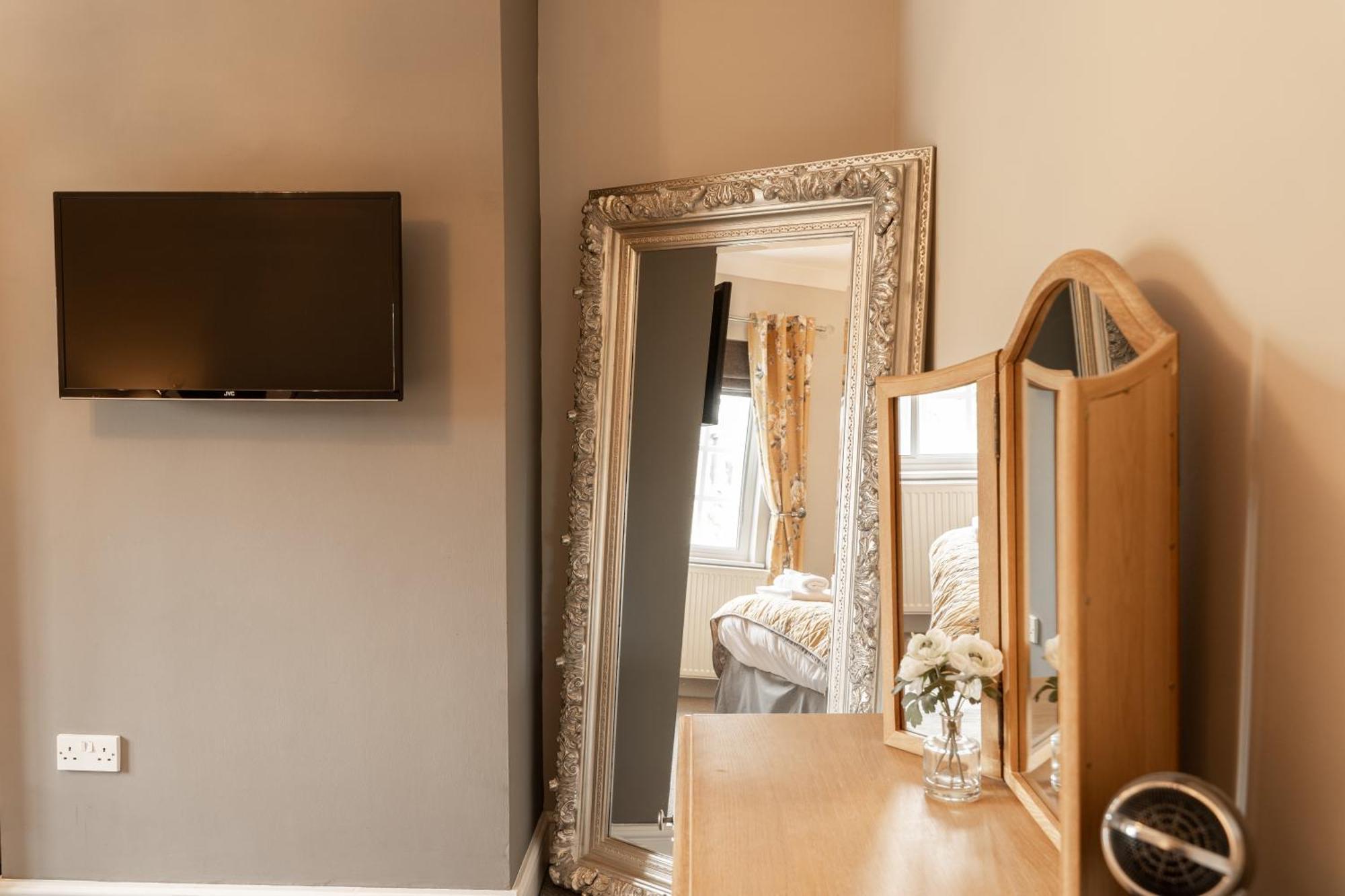Cosy 2 Bed Cottage In Charming Village Of Christleton - For Up To 5 מראה חיצוני תמונה